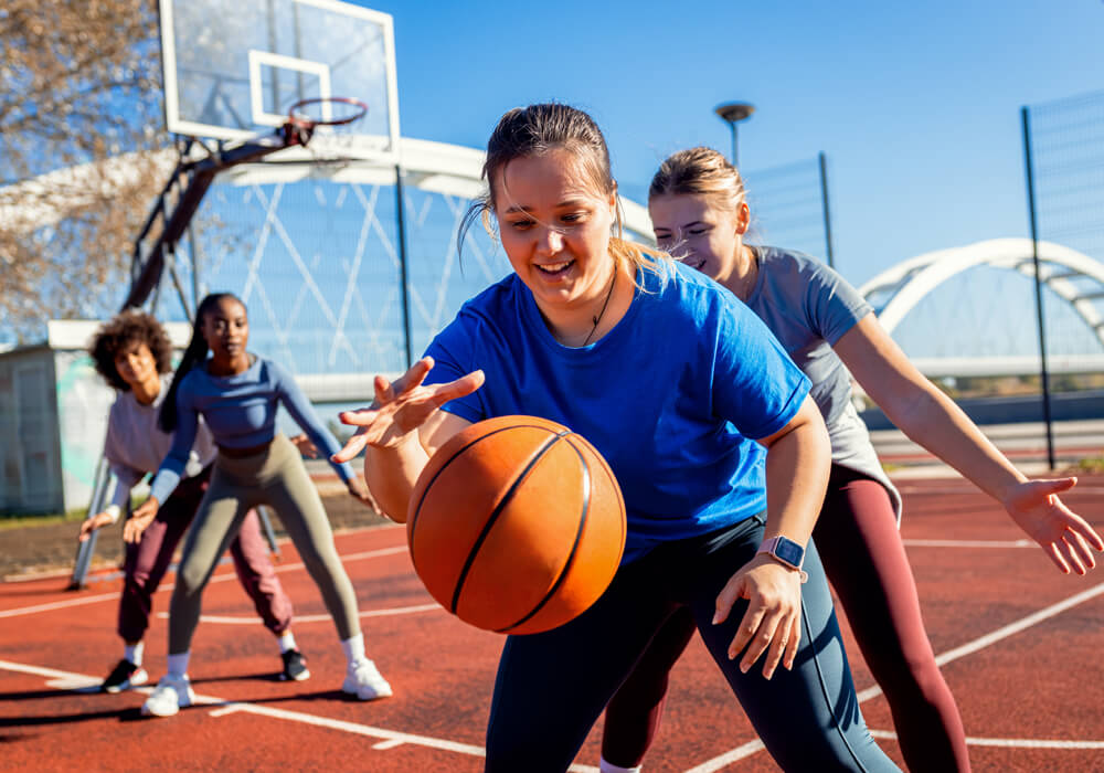 Learn the Basic Skills For Playing Basketball
