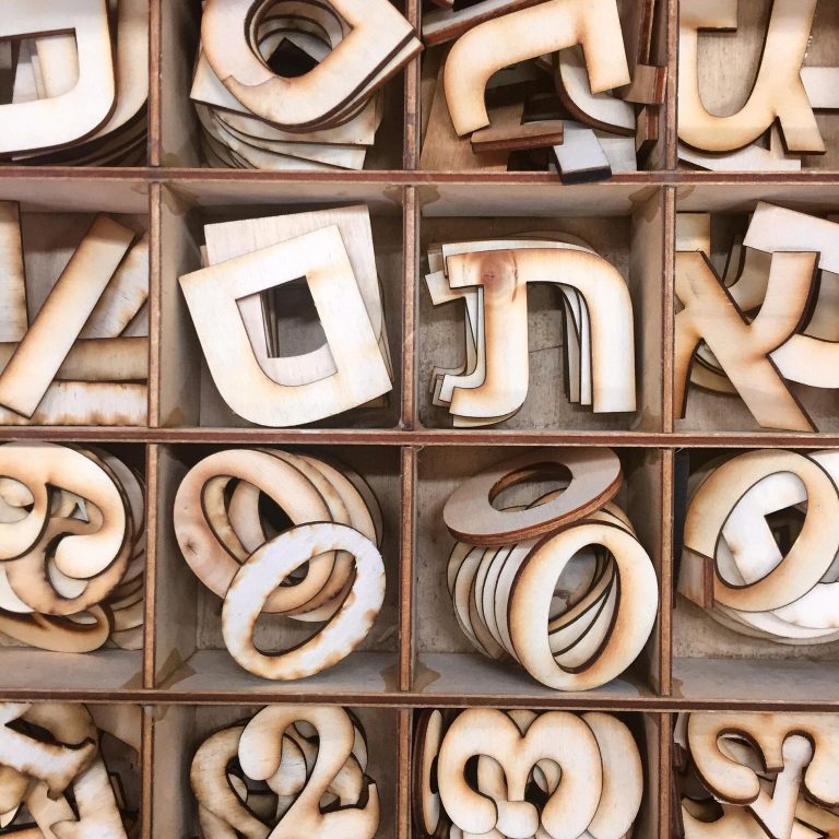 letters-TVTJTT3-compressed