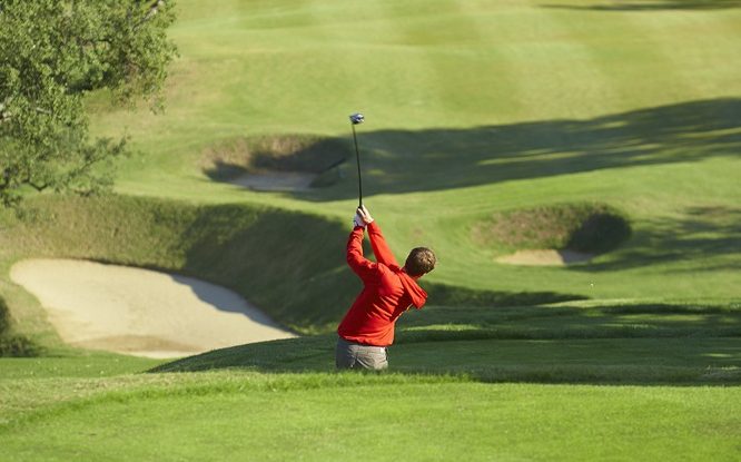 Balancing Golf Technique & Wellness on Green