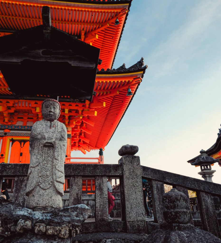 Explore the World: Travel on Budget